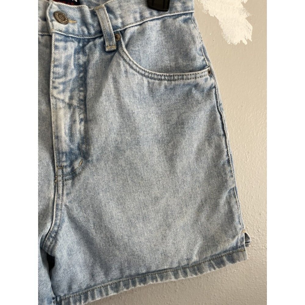 Halston Vintage High Waist Mom Denim Shorts Light Wash Size 6 - Picture 7 of 14